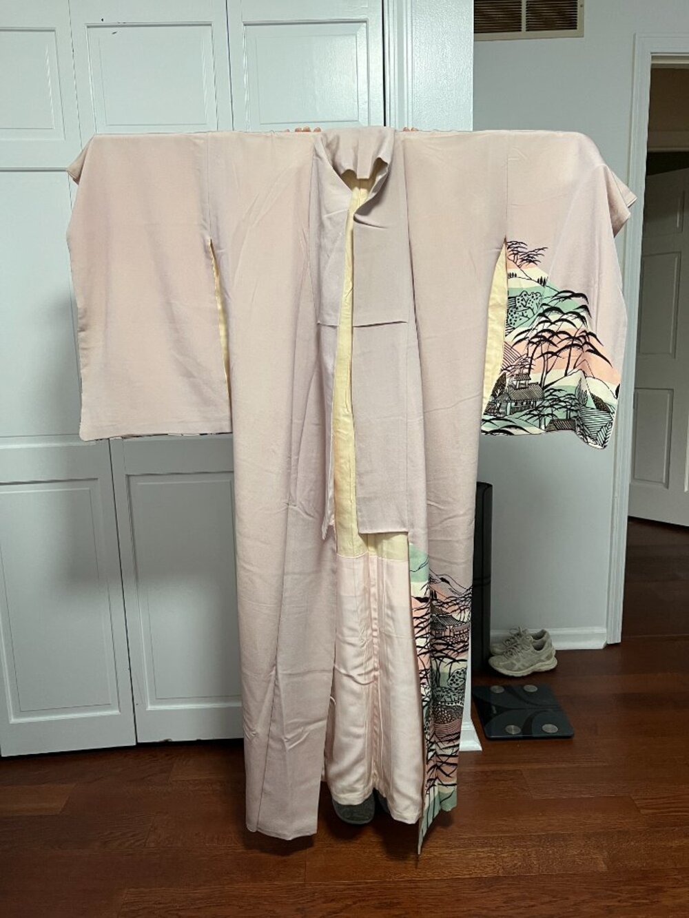 Vintage Japanese Kimono Pale Pink Landscape Robe 1940s 1950s Family Collection - Picture 5 of 6
